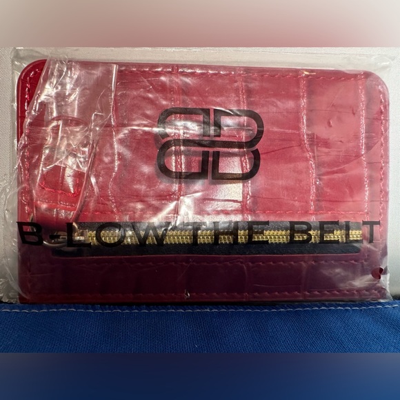 B- Low the Belt - Card Case - Picture 4 of 5